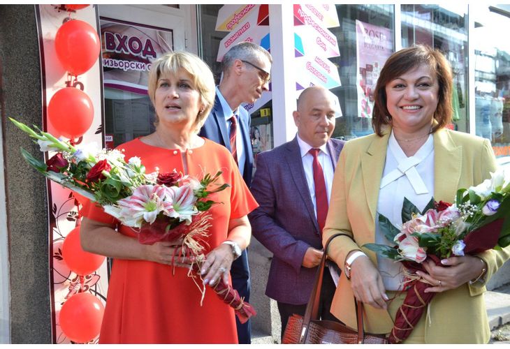Весела Лечева и Корнелия Нинова Весела Лечева и Корнелия Нинова